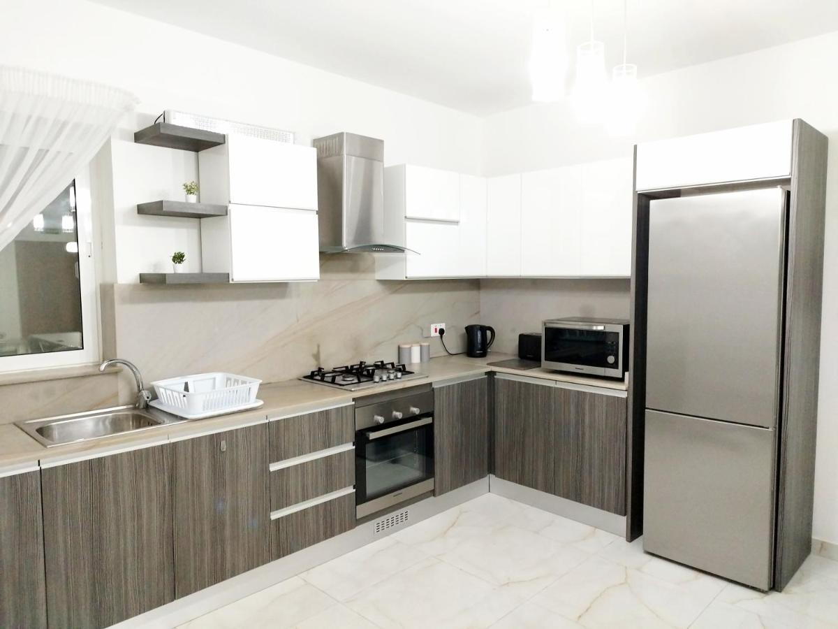 Large And Modern Apartment In The Centre Of Malta Mosta Dış mekan fotoğraf