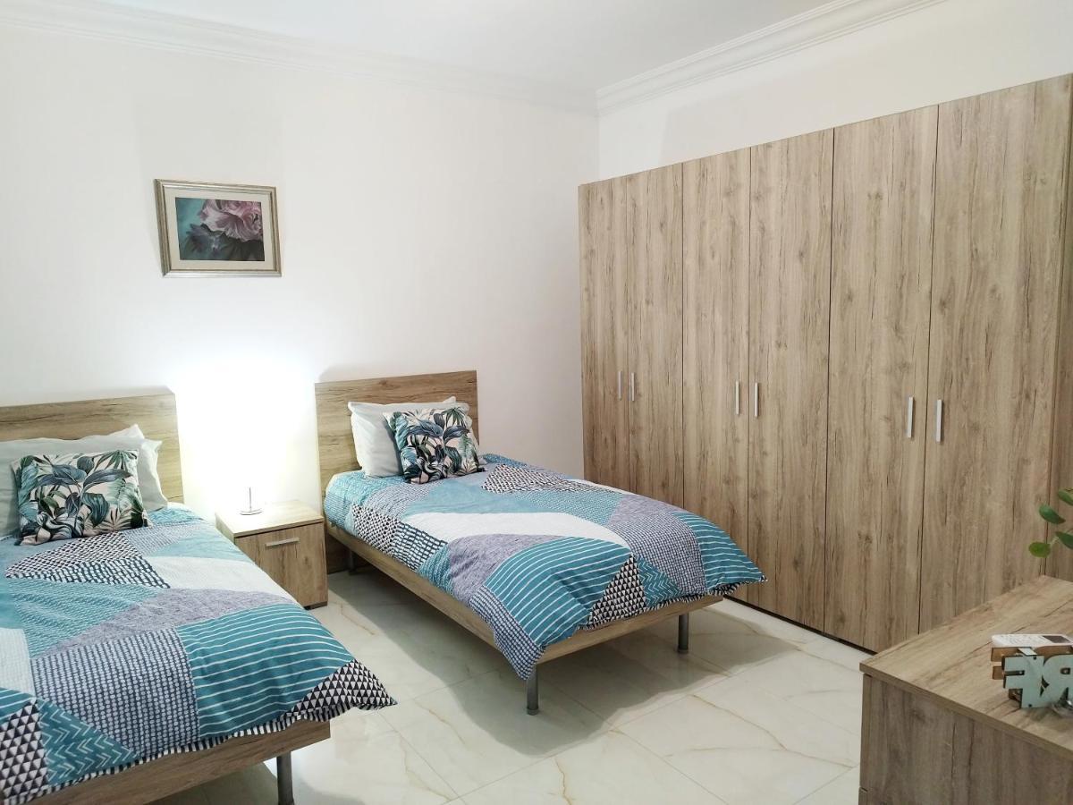 Large And Modern Apartment In The Centre Of Malta Mosta Dış mekan fotoğraf